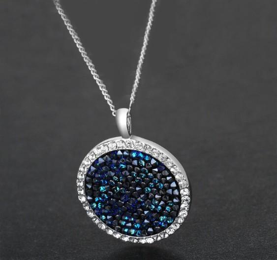 'Blue Druzy Bliss' Circular Pendant Necklace